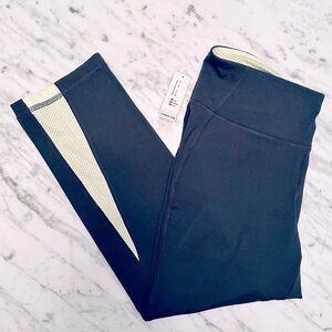 Old Navy Active Women’s Leggings NEW